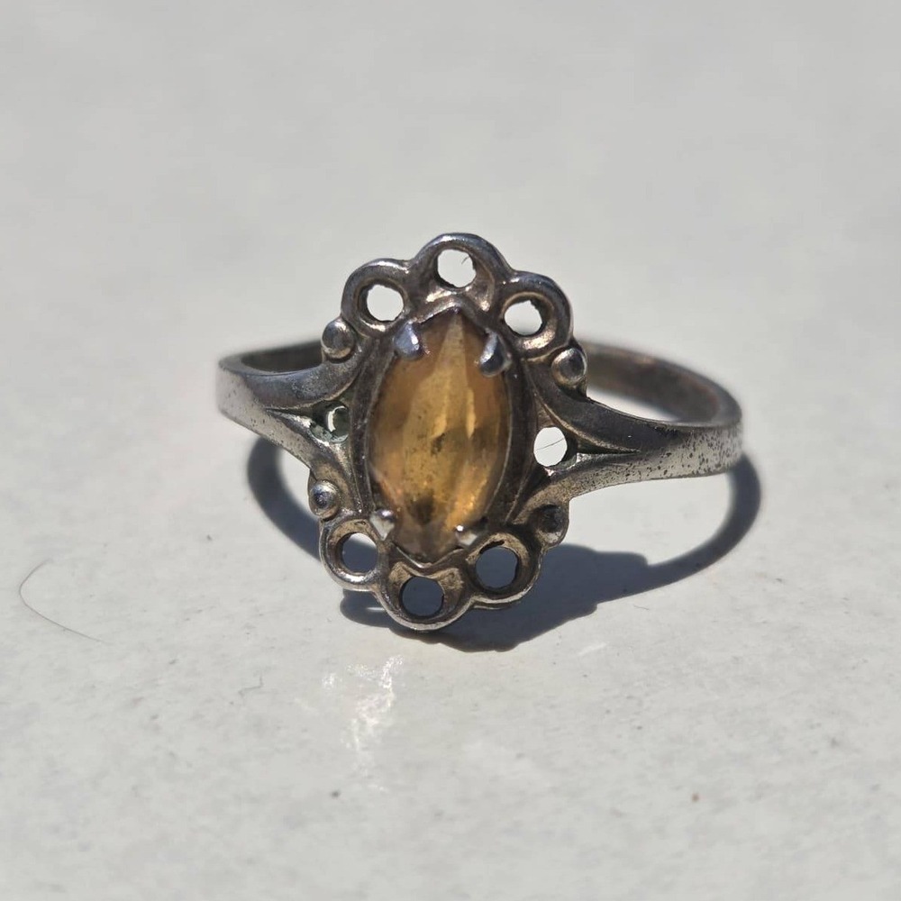 vintage Espo 925 sterling silver marquise citrine ring with a scalloped Size 4